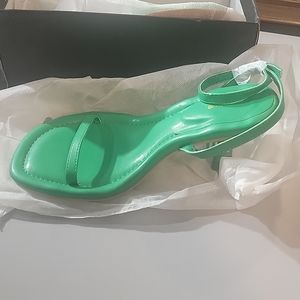 Green strappy paddle heels-kitten